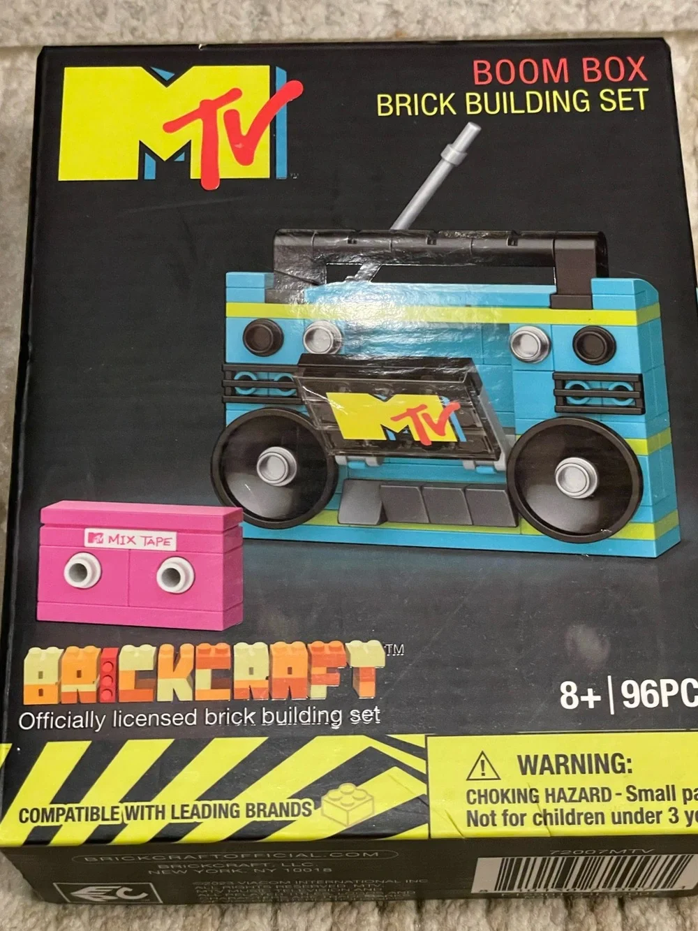 MTV Retro Boom Box Brick Set - Blue, Black & Pink Accents - 96 Piece Puzzle